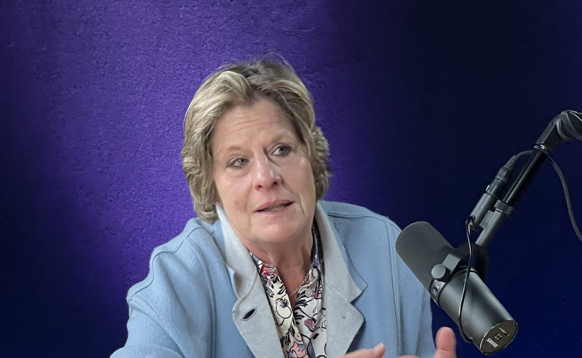 ComSumCast mit Esther Girsberger